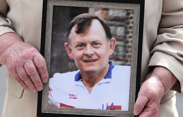 The British government's decision to further frustrate &amp; delay a public inquiry into the murder of Seán Brown is cruel &amp; shameful.

The only path to justice is a full public inquiry!