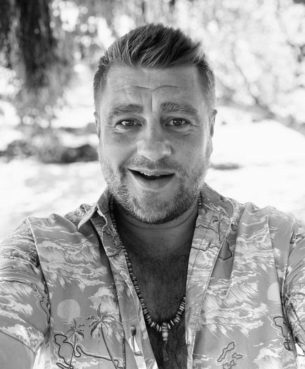 thepolandnews_'s tweet photo. W wieku 41 lat zmarł Tomasz Jakubiak. Słynny kucharz i juror "MasterChefa" zmagał się w ostatnich miesiącach z ciężkim do wyleczenia rodzajem nowotworu. https://t.co/ADATGn3A7K