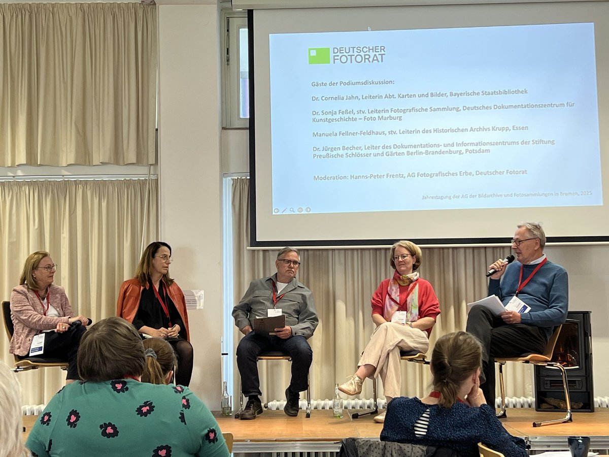 Diskussion über ein Förderprogramm für das deutsche #Fotoerbe auf der Jahrestagung der AG #Bildarchive und Fotosammlungen