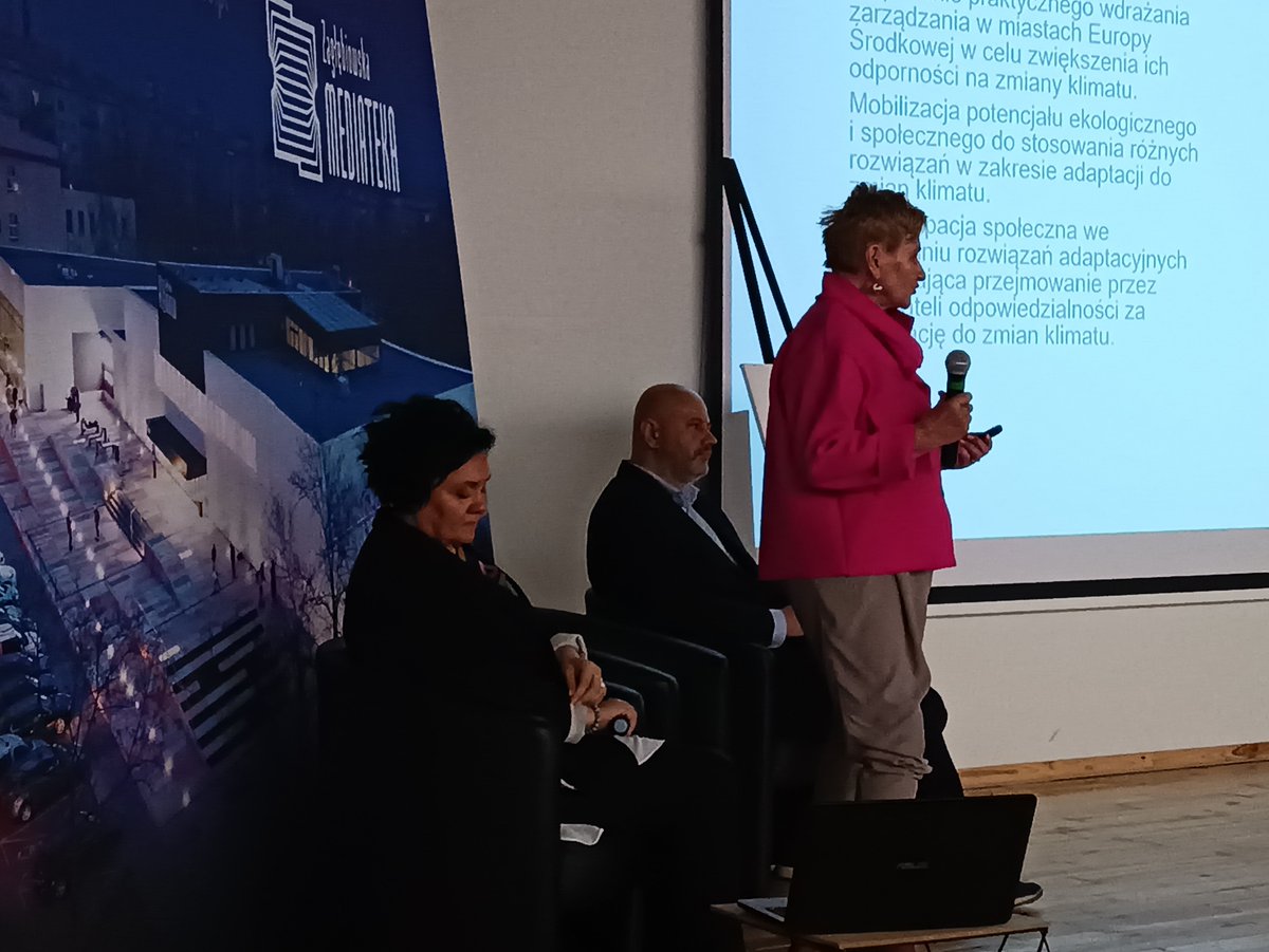 IETU_PL's tweet photo. 📢Dzieje się ‼️🚀 Dzisiaj oficjalnie zaczyna działać #MiejskieŻyweLaboratorium w #Sosnowvu #UrbanLivingLab
Projekt🇪🇺#CICADA4CE #InteregCE
#ZmianyKlimaty #Adaptacja https://t.co/w8jcLinDBg