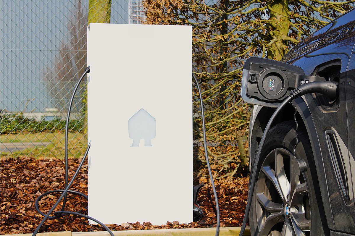 RoamTechnology's tweet image. At Roam Technology, sustainable and environmentally conscious solutions continue to form the core of our business. We strive to integrate a sustainable approach in every aspect of our company. 

Are you curious about how we do this? bit.ly/4j7NOIV