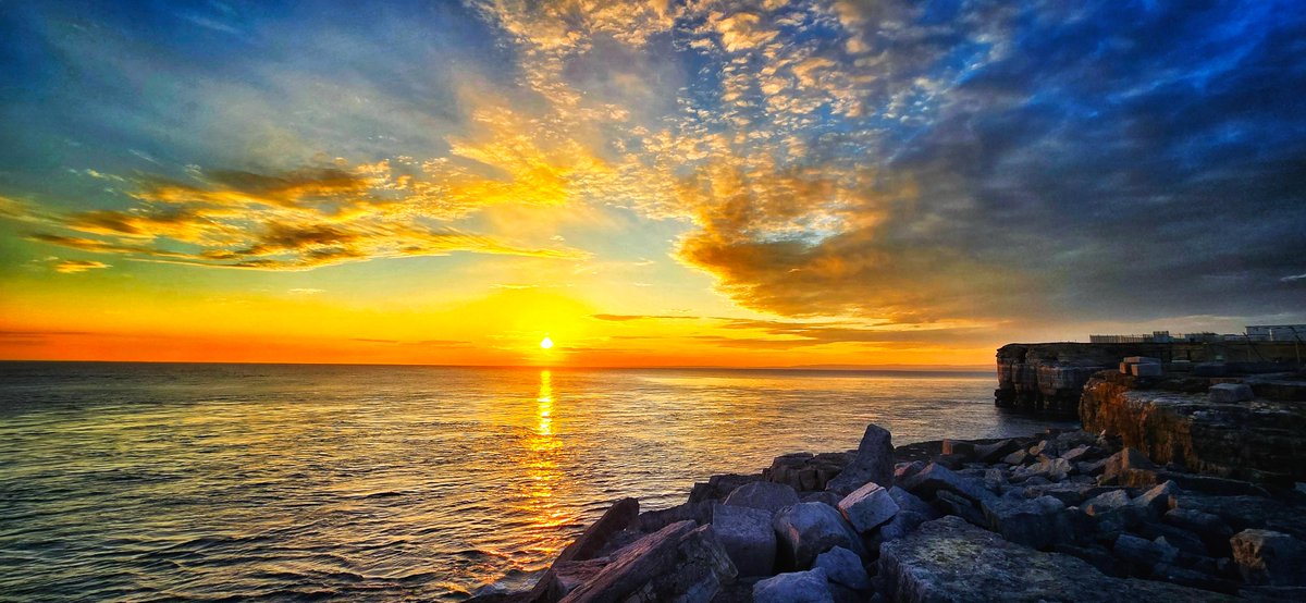 SUNSHINE -We've had more sunshine already this spring than we had in the whole of last summer.
Sun hours this spring up to 13th May = 507.0hrs
Sun hours last summer = 491.6hrs
<a href="/BBCSpotlight/">BBC South West</a> <a href="/BBCDevon/">BBC Devon</a> <a href="/bbcsomerset/">BBC Somerset</a> <a href="/BBCDorset/">BBC Dorset</a> <a href="/BBCCornwall/">BBC Cornwall</a>