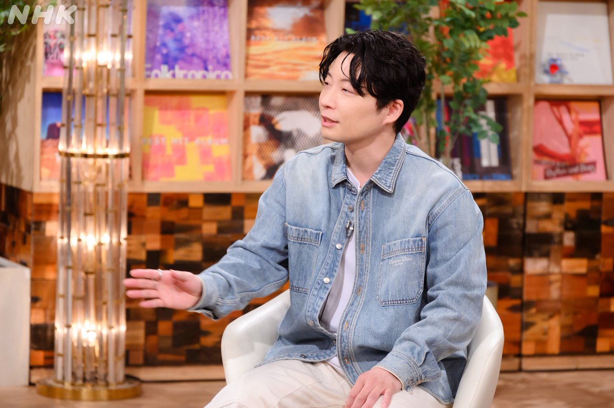 【きょう 22:00 #SONGS】
🎧 #星野源 セットリスト

🎤家族をテーマにした #喜劇 🧑‍🤝‍🧑
🎤2012年転機の曲 #夢の外へ 💭
🎤新たな曲作りに挑戦 #創造 🏃
🎤今の自分を映した #Eureka ✨

📱番組の配信はこちらから
plus.nhk.jp/watch/st/g1_20…