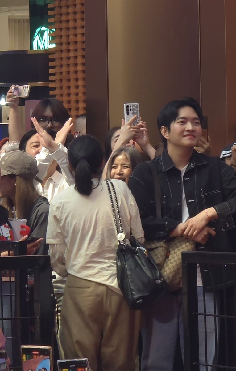 หนูรู้ใช่มั้ยว่า สินสอด 0 บาท มีแค่เจ้าสาวที่ยอม