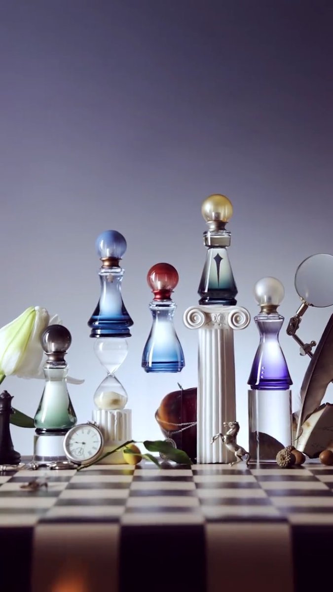 リバース：1999 公式weiboより 《キャラクターイメージ香水 リリース