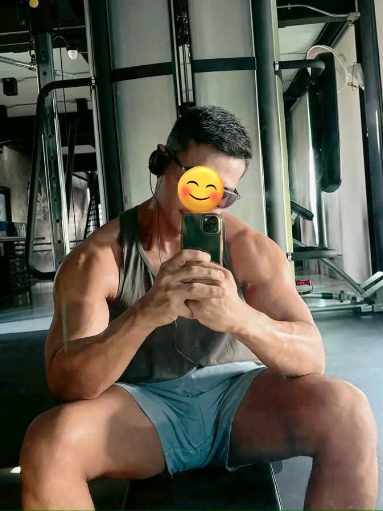 buldogempire's tweet photo. Ada botty yang mau pap Bool? Barter https://t.co/68NDyl2SMH