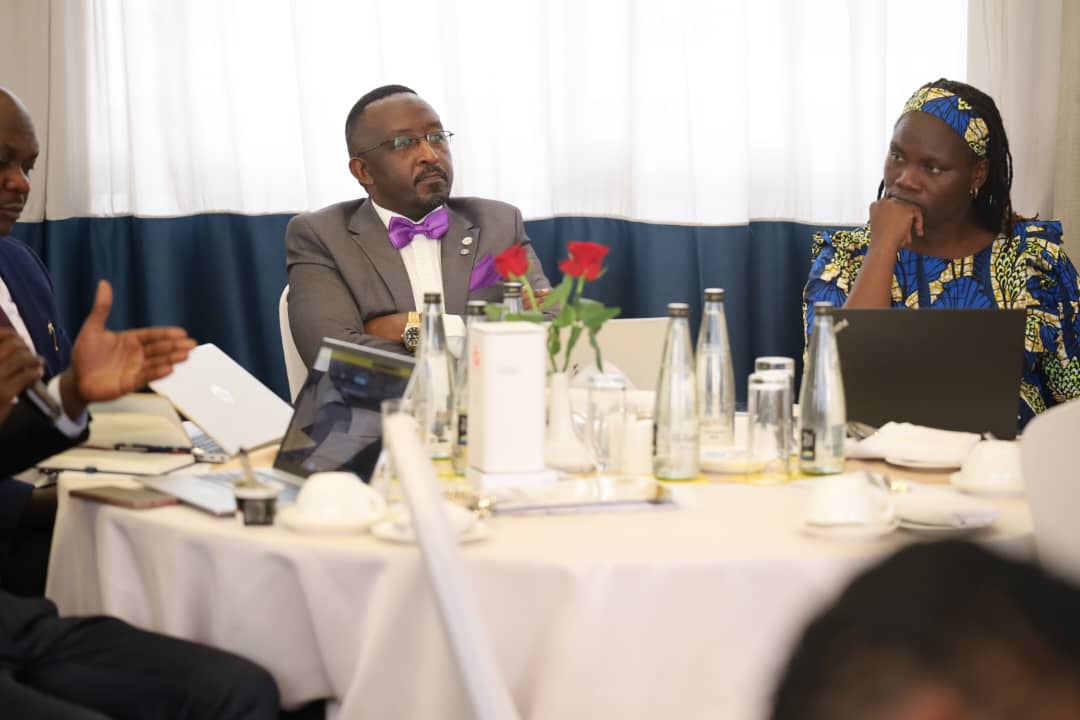 CommunitiesOrg's tweet image. Happening⏰: @CommunitiesOrg ED @ConsultAlbert in a conversation to understand the status of #LocallyLedDevelopment #LocalLeadershipLabsUg. @CapaidsUganda &amp;amp; @CIVICUSalliance are spearheading the conversation. There is need for complete trust and complementarity aspect.