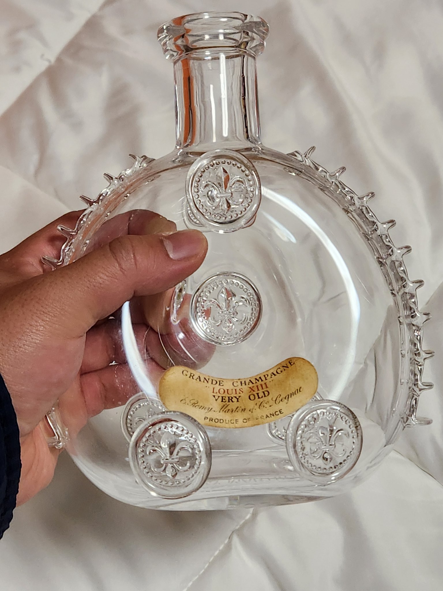 レミーマルタン ルイ13世 空瓶 楽天市場】レミーマルタン ルイ13世 バカラ 空瓶 700ml : 大阪発