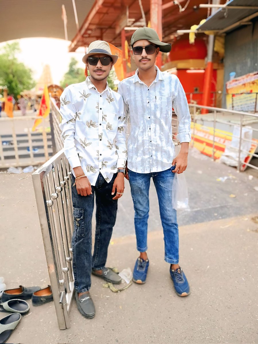 MrNepalsingh88's tweet image. I have just travelled to Maa BanglaMukhi Mataji Temple 😊😊

#FramesOfIndia #ContestAlert