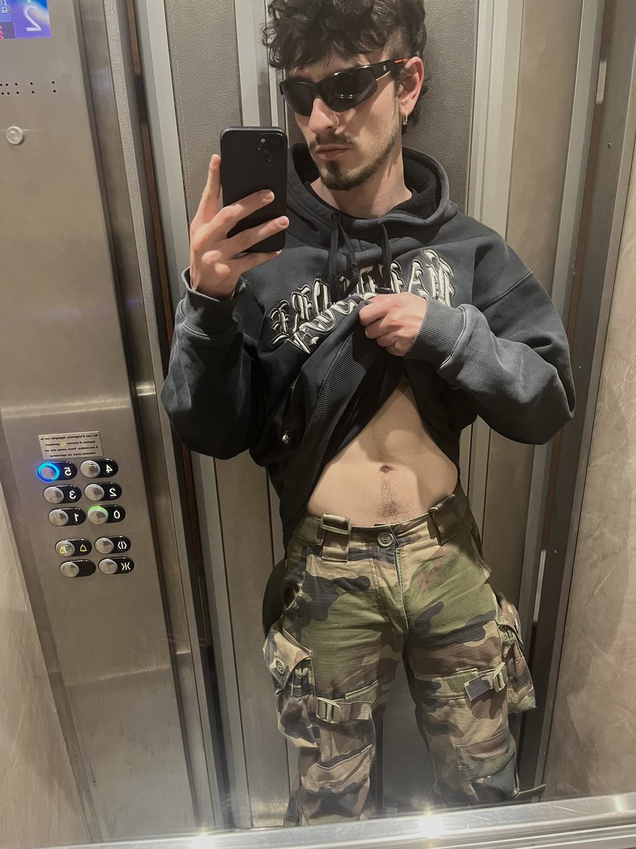 Elevator mood 💪🏻