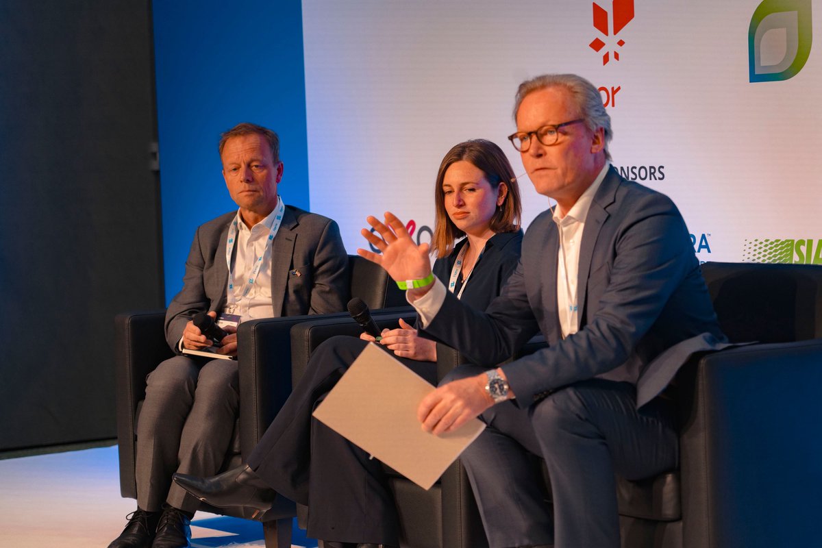 Stream A spotlighted East Med’s energy role with Gina Cohen, RWE, and OIES.
Stream B covered carbon markets and compliance with VERRA and MSCI.
Stream C explored low-carbon infrastructure with NaTran and ENTSOG.

📅 13–15 May 2025
📍 Hotel Okura, Amsterdam
#Flame2025 #GasMarkets