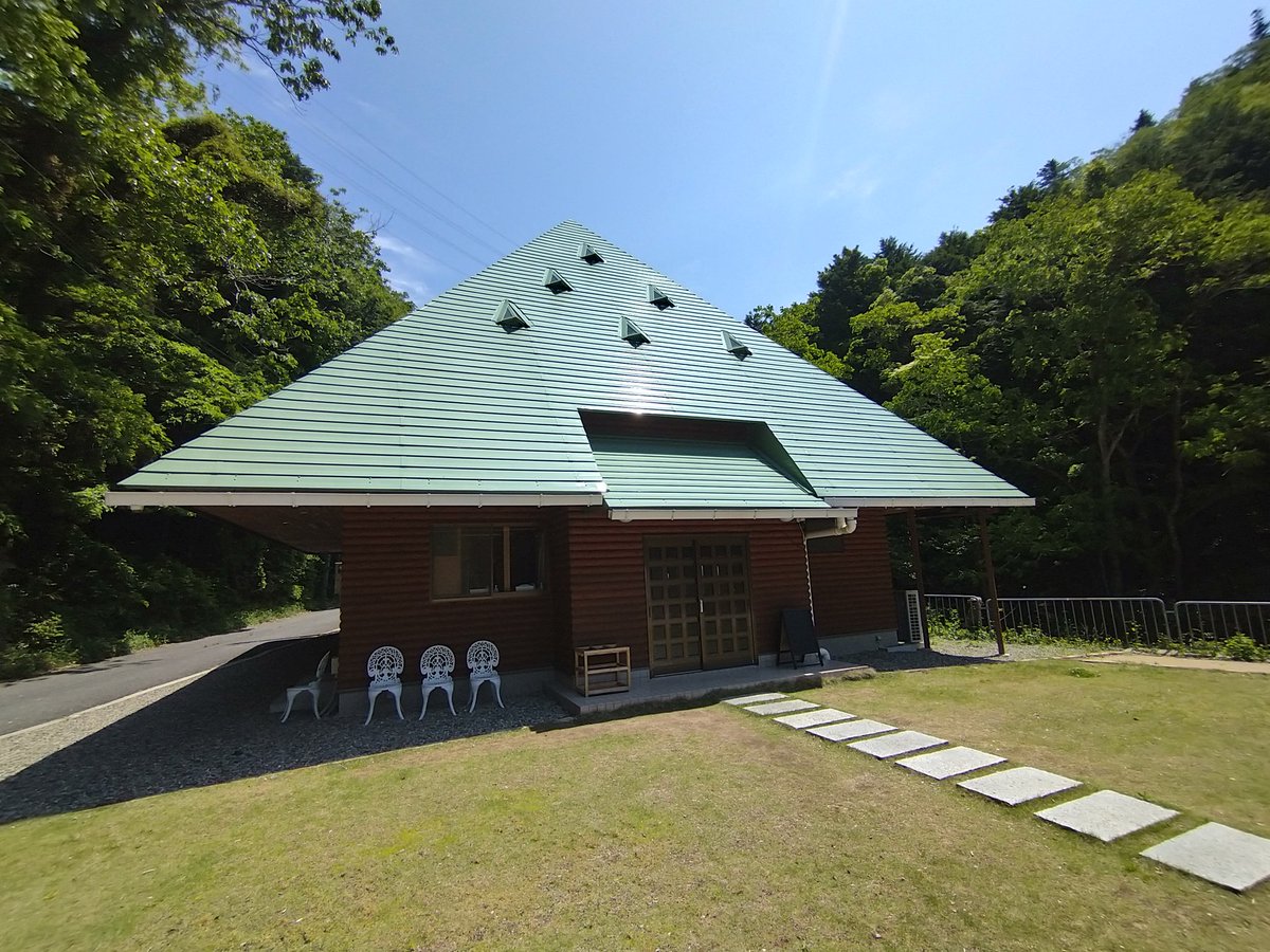 昨日の続きです✋ 一枚目から三枚目の写真は、波動の法則という本の