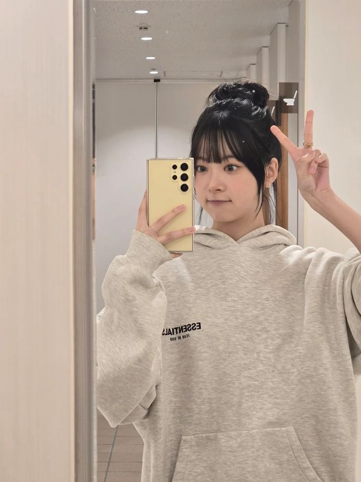 nanwinteo's tweet photo. @DUSKVERNE ㅤㅤ
카카오톡: 민준이 오빠 ₍^. .^₎⟆

¹ 오빠, 너무 힘들어요 ㅜㅡㅜ
¹ aku baru saja beristirahat, dan belum makan
¹ 오빠는? 오빠 너무 너 정말 잘생겼어요!!
¹ akan aku simpan dan tidak akan aku sebarkan, tenang saja ㅋㅋㅋㅋ
¹ aku sedang latihan! Ini foto tadi setelah sampai
ㅤㅤ https://t.co/KXhM4mixZK