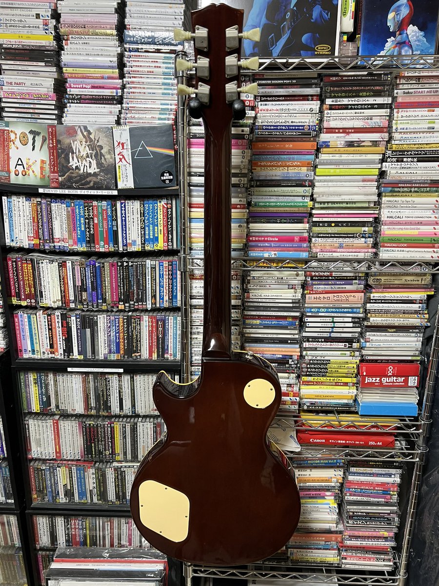 Kiechan_331's tweet image. 🏭中信楽器製造㍿OEMによる🇯🇵ジャパン・ヴィンテージ、第4期ロゴを冠した1982年製🎸『フレッシャーFL-400』✨
隠れた名機だ❗️
#Fresher
#中信楽器製造株式会社
#株式会社共和商会
#LesPaulCopy