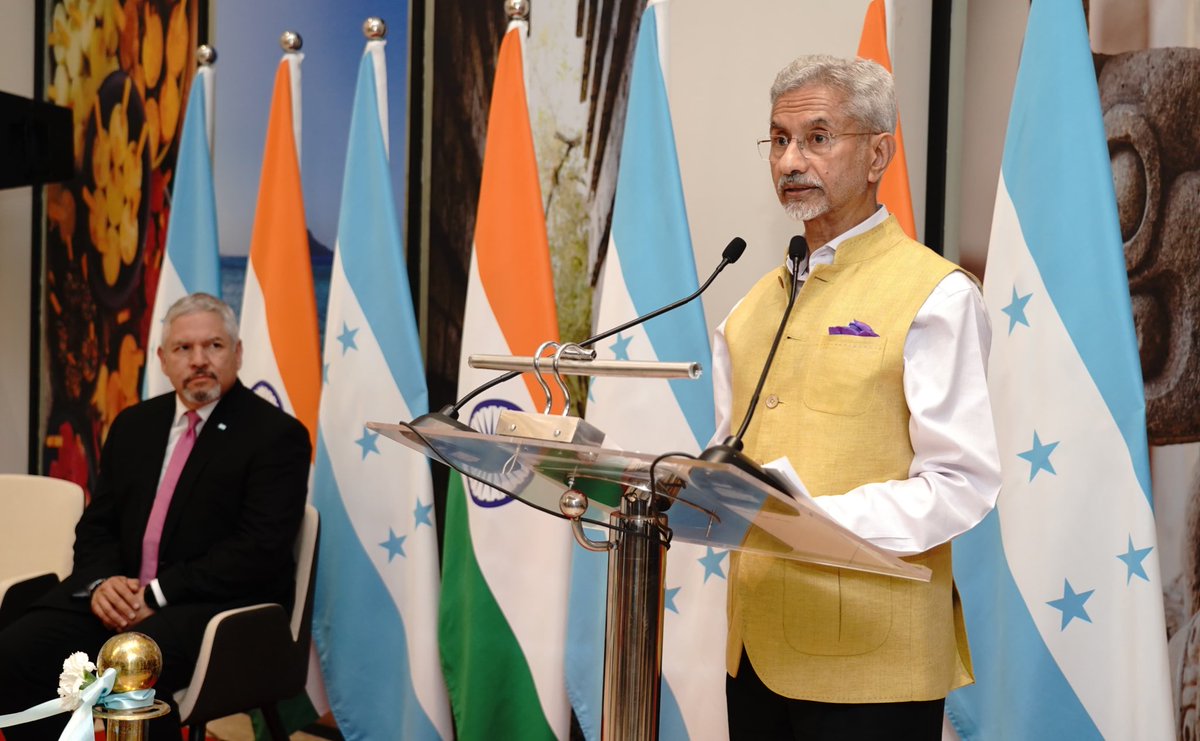 Dr. S. Jaishankar (@drsjaishankar) on Twitter photo Delighted to jointly inaugurate the Embassy of Republic of Honduras along with FM <a href="/EnriqueReinaHN/">Enrique Reina</a> today in Delhi.
This inauguration marks a new milestone in our partnership, centred on mutual respect and mutual commitment.
Discussed cooperation as Global South partners Delighted to jointly inaugurate the Embassy of Republic of Honduras along with FM <a href="/EnriqueReinaHN/">Enrique Reina</a> today in Delhi.
This inauguration marks a new milestone in our partnership, centred on mutual respect and mutual commitment.
Discussed cooperation as Global South partners