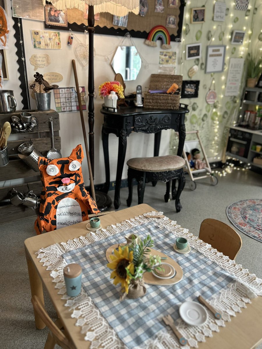 We finished him this morning and now he’s ready for an afternoon of tea, sandwiches and buns! #eyfs #tigerwhocametotea #sculpture 🐯