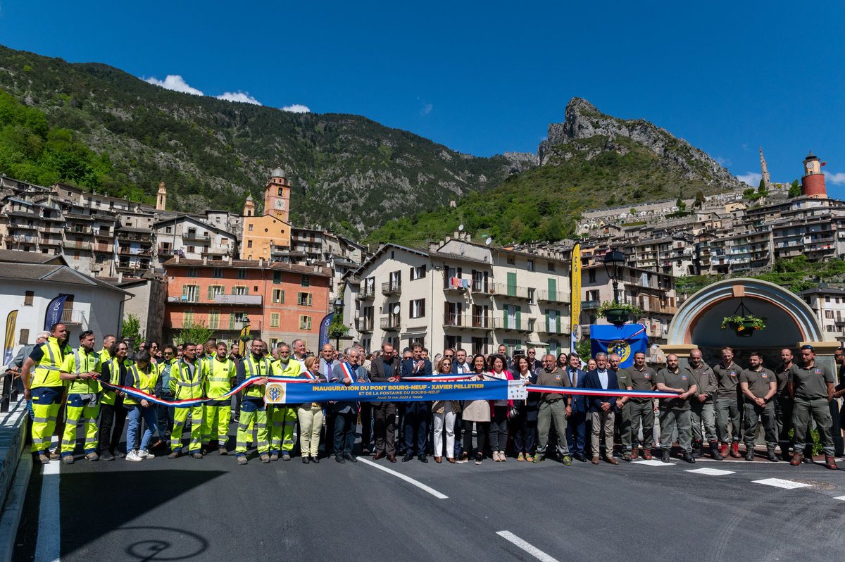 ca_ginesy's tweet photo. Le Département des Alpes-Maritimes, pilier de la reconstruction des vallées sinistrées : 💯% des infrastructures de la Roya reconstruites !

J’ai le privilège d’inaugurer à Tende le Pont Xavier Pelletier – ancien Pont du Bourg Neuf – avec le maire Jean-Pierre Vassallo, le préfet Xavier Pelletier, la sous-préfète Laura Reynaud, un ouvrage emblématique de notre détermination à reconstruire, sécuriser et préparer l’avenir de nos territoires touchés par la tempête Alex.

Cette inauguration, en présence de nombreuses personnalités, rend hommage à Xavier Pelletier, Préfet délégué à la reconstruction des vallées, dont l’action exemplaire mérite d’être honorée.

Depuis 2020, le Département a assumé pleinement ses responsabilités. Il a été le premier à intervenir, le premier à reconstruire, avec des moyens humains, techniques et financiers sans précédent.
Avec plus de 256 M€ investis, nous avons reconstruit des infrastructures modernes et résilientes, capables d’affronter les défis climatiques.
Le Pont Xavier Pelletier, comme celui des 14 Arches ou des ponts d’Ambo et de Caïros, est la preuve que l’action publique déterminée, lorsque les élus prennent leurs responsabilités, transforme durablement le quotidien des habitants.

Cofinancé avec l’État et la Région Sud pour un montant de 2,7 M€, cet ouvrage est une nouvelle victoire de la mobilisation collective que je porte avec conviction au service de nos montagnes.

Parce que nos vallées ne doivent jamais être abandonnées. Parce que la reconstruction est aussi une promesse de dignité, de sécurité et d’avenir.

Vive la Roya ! Vive les Alpes-Maritimes !