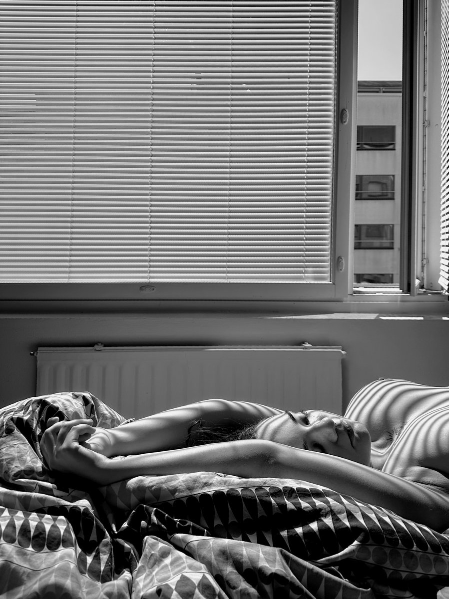 Доброе утро #нюдсочетверг