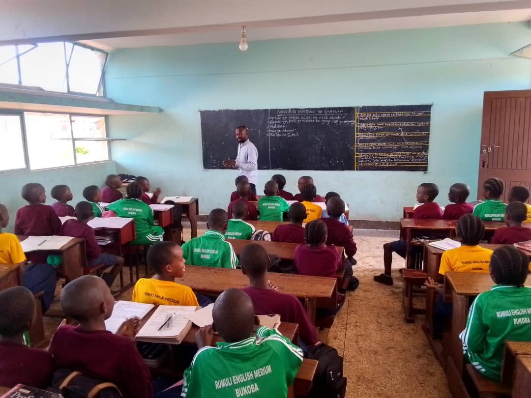We have provided nutritional education to students at Rumuli, ZamZam and Ibura Primary Schools #BukobaMunicipal, where we have taught them the foods they should eat to improve their health, especially during adolescence. The aim is to combating all forms of stunting.
#LisheBora