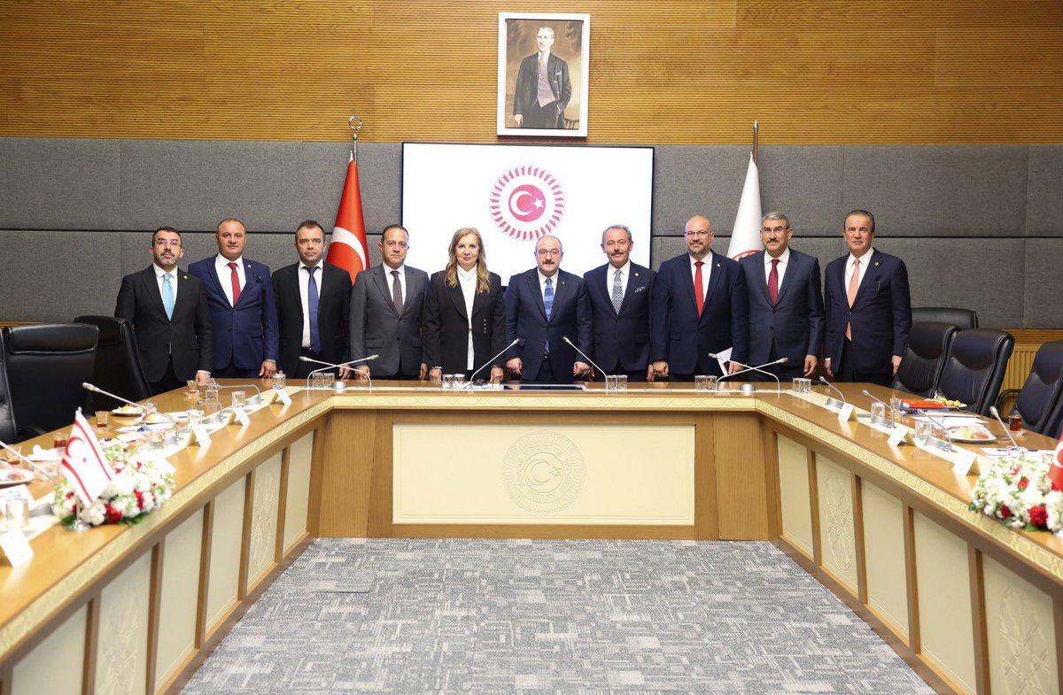 #Ankarada temaslarda bulunan komitemiz #TBMM Sanayi, Ticaret, Enerji, Tabii Kaynaklar, Bilgi ve Teknoloji Komisyonu başkanı Sn. <a href="/varank/">Mustafa Varank</a> ve üyeleriyle çok verimli bir görüşme gerçekleştirdi.
