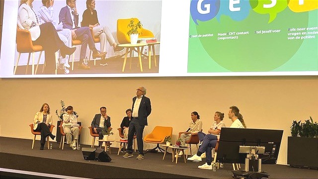 Dr Dirk Maes, lid RvB Patient Empowerment vzw, modereert <a href="/az_delta/">AZ Delta</a> een debat over persoonsgerichte zorg en de kunst van een goed gesprek.  #PatientEmpowerment #Samenaanhetstuur #gezondheidszorg