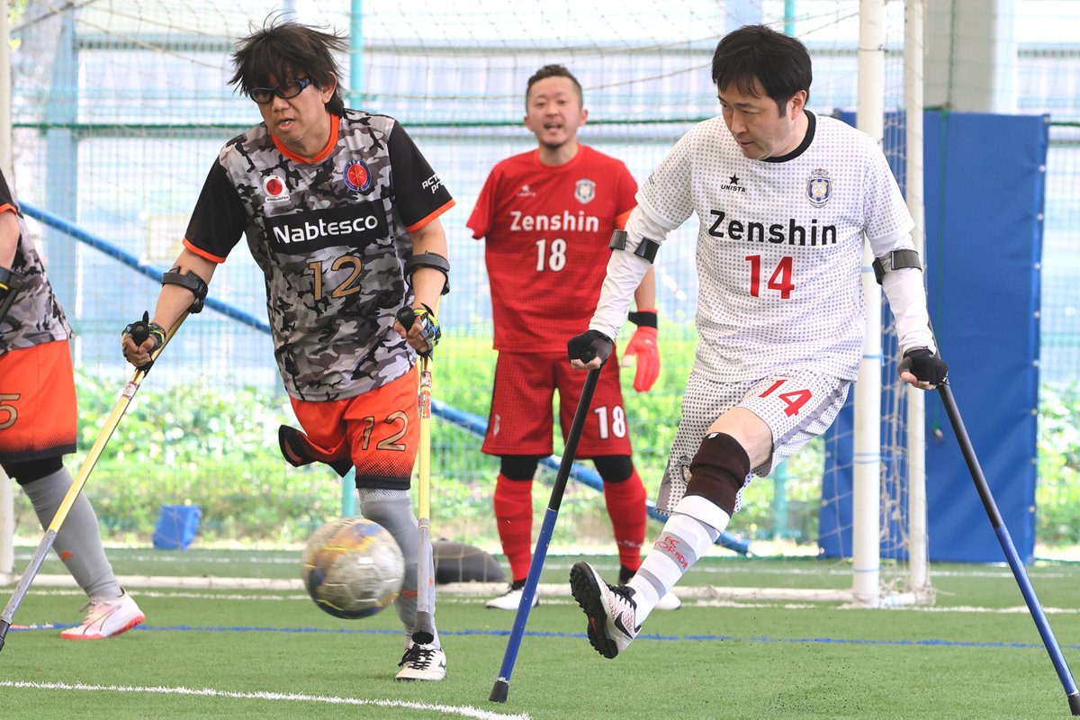 このたびFCCLは、
特定非営利活動法人 日本アンプティサッカー協会（JAFA）と
パートナーシップ契約を締結しました。

5/31~6/1には第十回レオピン杯 Copa Amputeeが大阪にて開催！
選手たちの熱いプレーを応援します⚽

パートナーシップ契約についての詳細はこちら▼
fmv.com/20250516-2_new…

#FCCL