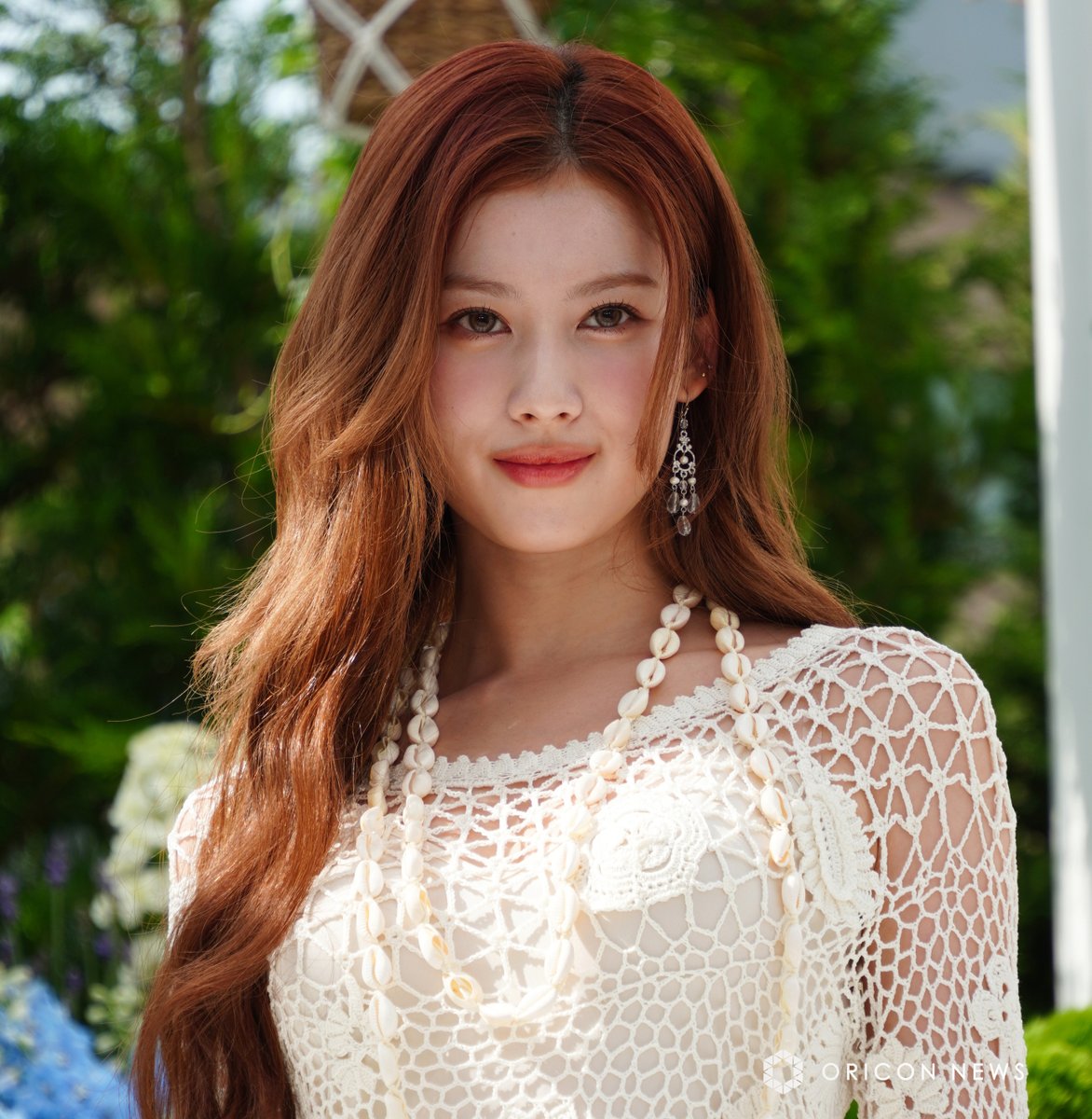 Ralph Lauren】TWICE・SANA 透け感たっぷり手編み風ニットワンピで登場