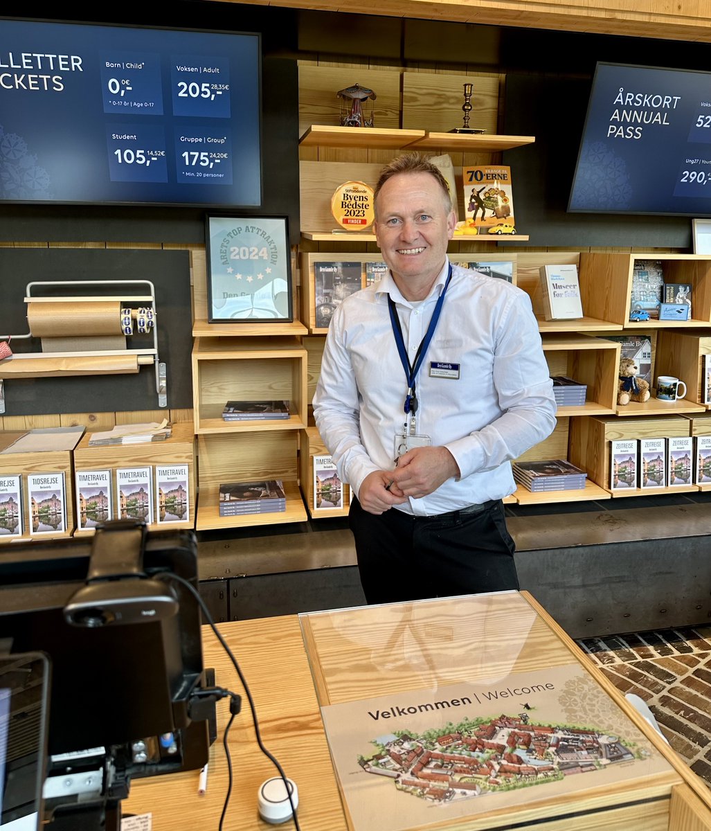 Forleden donerede en gæst ti tusindkronesedler til Den Gamle By. Som almennyttig institution kan museet blive fritaget for at betale arveafgift, hvis de årligt modtager i alt 100 donationer af mindst 200 kr. Så mindre end en tusindkroneseddel kan altså også gøre det :)