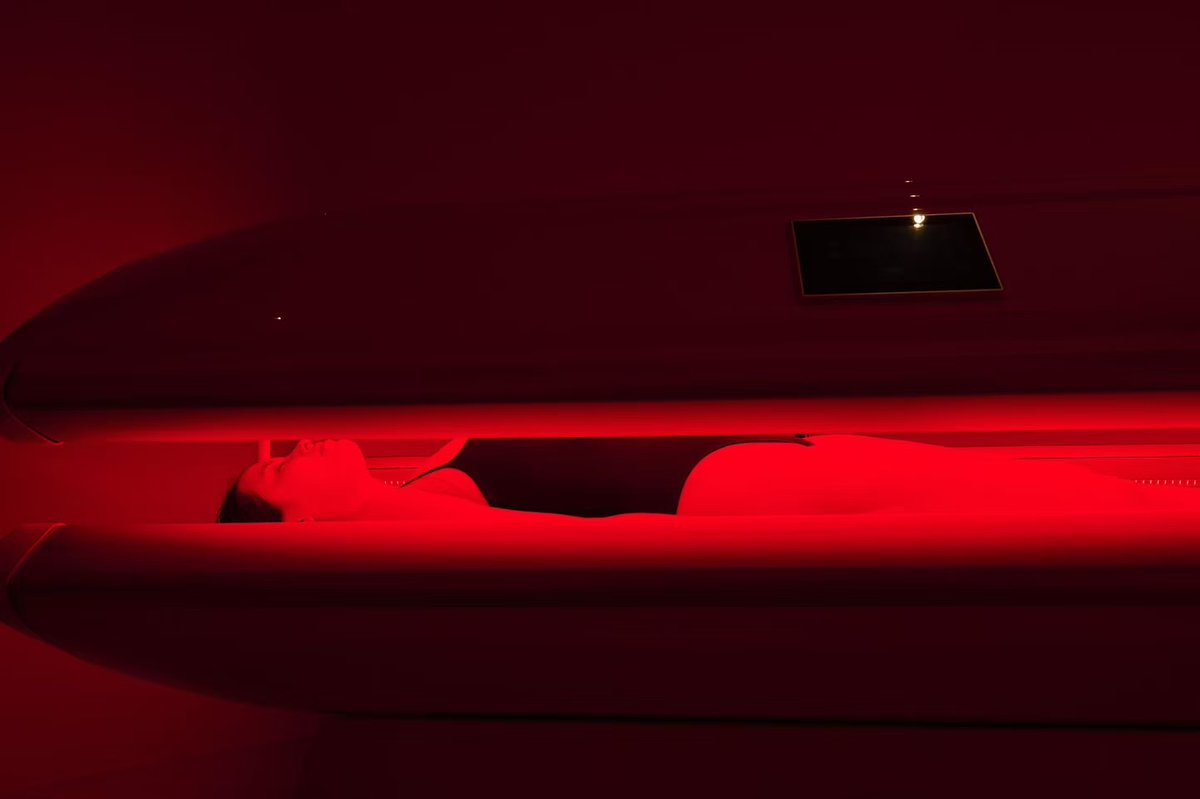 o2labco's tweet image. CL OPENING AT EMQ

Want to glow like Charlotte? 🌟
Red light therapy is the celeb secret to looking young and feeling alive.
#CharlotteAtEmquartier #O2Lab