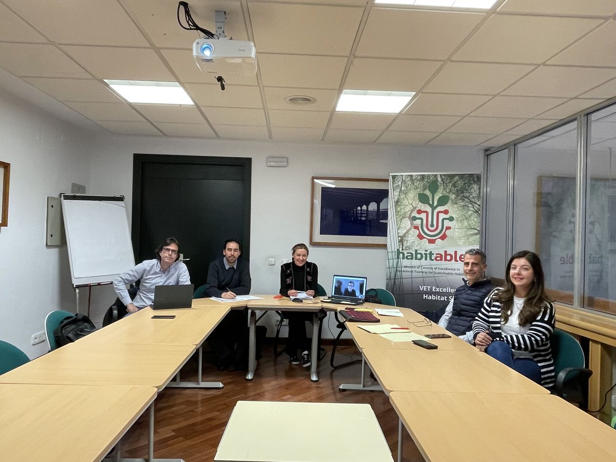 ClusterAeice's tweet photo. ¡Seguimos avanzando con el proyecto #HABITABLE! 🚀 

Como coordinadores del proyecto @habitable_cove, hemos mantenido durante las últimas semanas reuniones con el resto de los socios del proyecto (Consejería de educación de @jcyl, @_INFODEF y el @_ICCL_ ), para seguir avanzando. https://t.co/ePWIZGmrkk