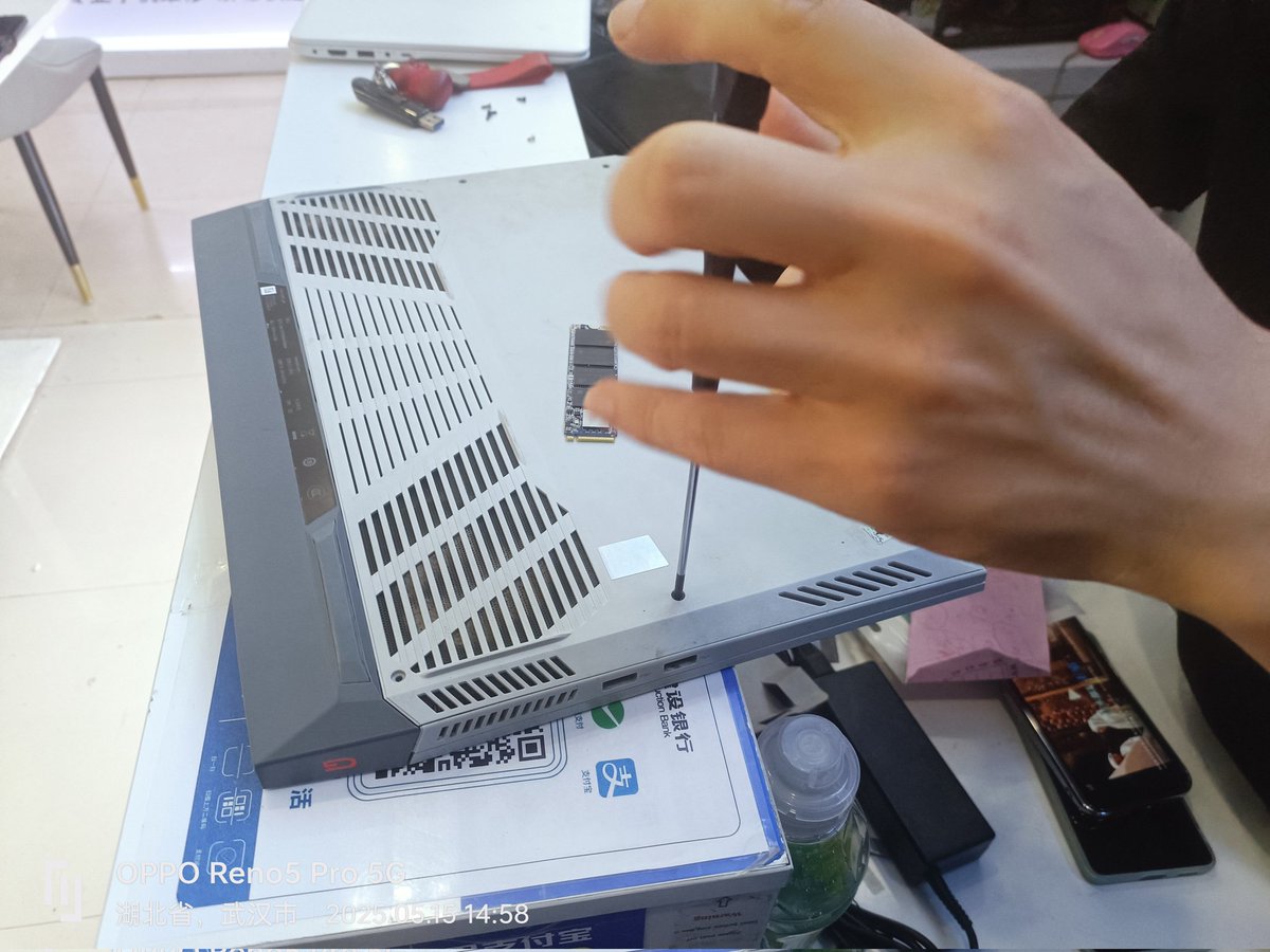 啊啊啊啊啊啊好烦qaq