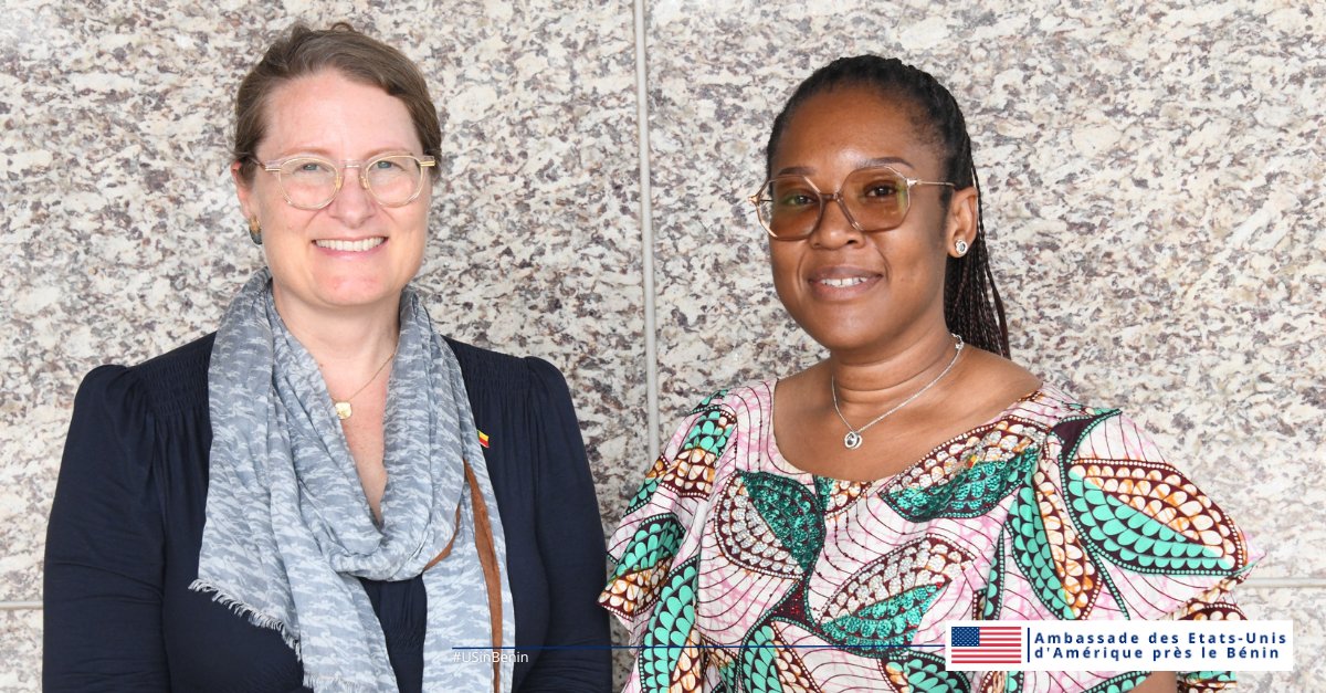 USEmbassyBenin's tweet photo. Elizabeth Ategou, notre Directrice des Affaires Publiques a accueilli Dr Anita Wadagni, Secrétaire Exécutive du CNLS-TP, avant son départ pour le programme IVLP aux États-Unis. #USinBenin #SantéPourTous #SécuritéSanitaire #IVLP2025 https://t.co/Qb9xmyRzic
