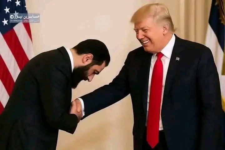 هكذا هم الدواعش والاخوان والتكفيريين ينحنون لربهم الذي يسبحون بحمده ليل نهار .