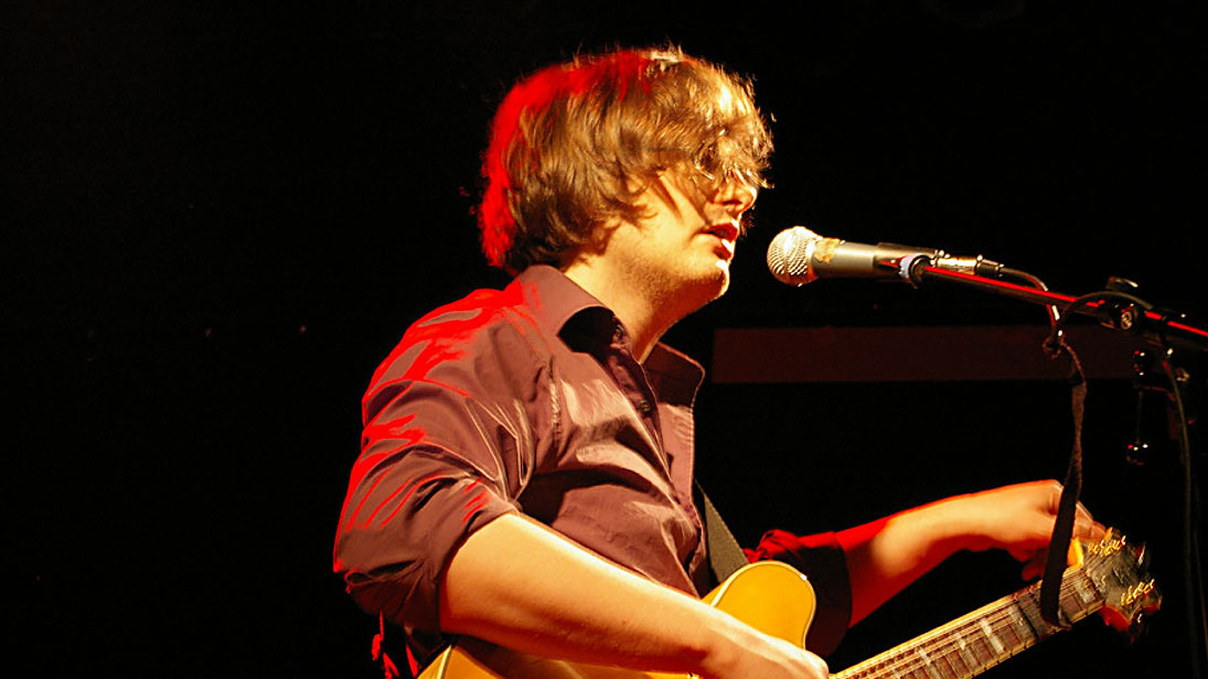 "La música es la mayor medicina de la mente, un poderoso golpe contra la melancolía para elevar y animar un alma lánguida". (Robert Burton). Así empieza lo último de Guillermo Lorenzo ara LaEscena · laescena.es/anatomia-de-la…