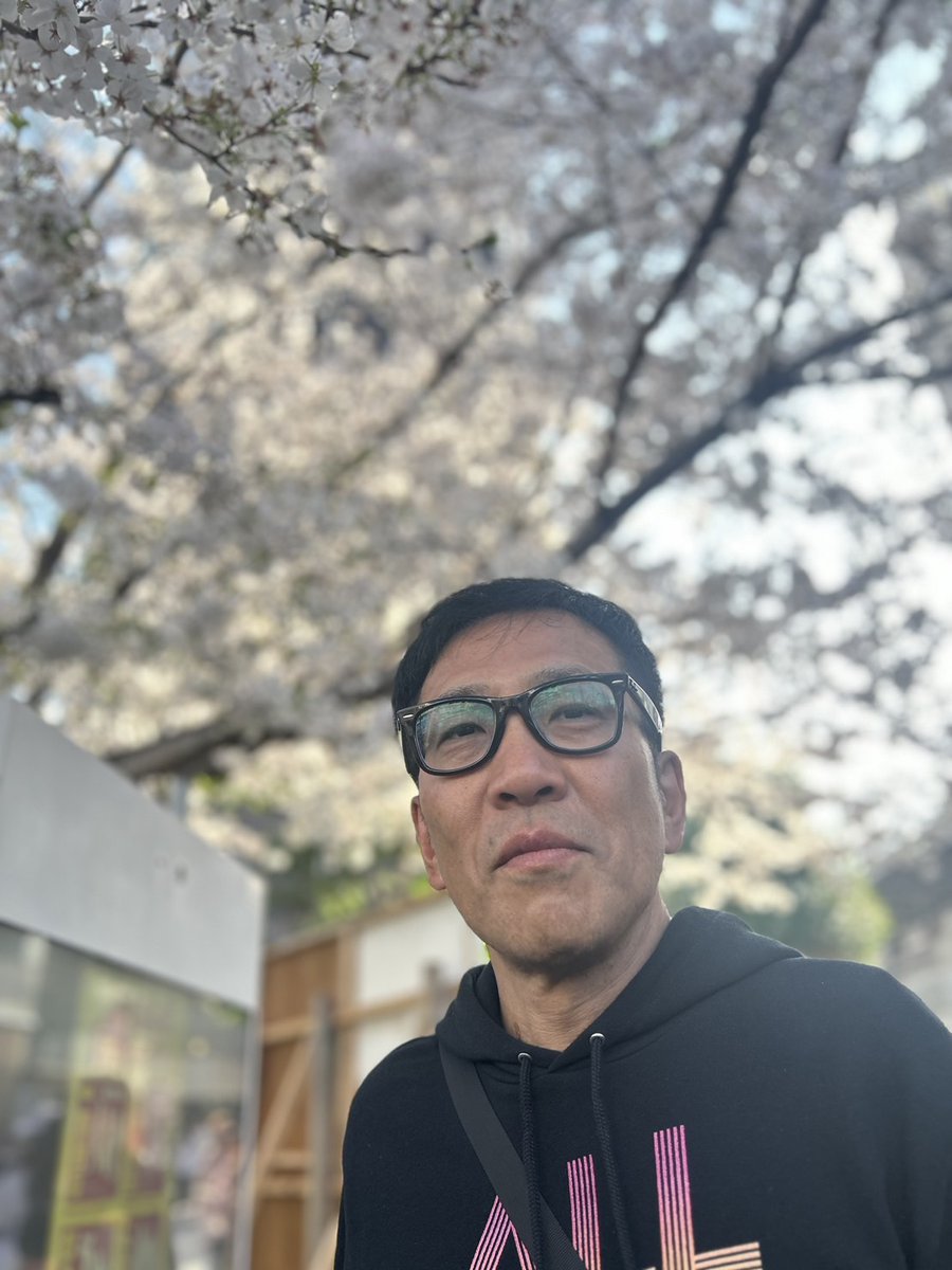 nKMDYIcVnDFQV7Z's tweet photo. 伊助に断りなく載せたらダメなんでしょうけど。

でも、明るい事、楽しい事、派手な事が好きだった伊助なら喜んでくれると思います😊 https://t.co/J3wecsW9rD