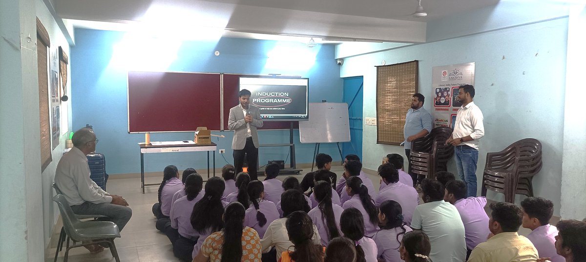 IndiaTeamwork's tweet photo. On 13th May 2025, Teamwork India proudly conducted an insightful Induction Program for college students at the renowned NGO LITERACY INDIA, Gurgaon. The session was packed with engaging activities, helping students understand and adapt to college life with confidence. #college https://t.co/H558abV4Aw