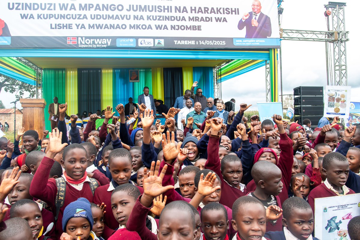 UNICEF Tanzania (@uniceftanzania) on Twitter photo A milestone moment #ForEveryChild in 📍Njombe!
Yesterday, <a href="/NorwayMFA/">Norway MFA</a> and <a href="/UNICEFTanzania/">UNICEF Tanzania</a> joined the Government of 🇹🇿 to launch the Njombe Stunting Reduction Plan a 5-year strategy to cut stunting below 25% by 2030.
Investing in nutrition means investing in Tanzania’s future! A milestone moment #ForEveryChild in 📍Njombe!
Yesterday, <a href="/NorwayMFA/">Norway MFA</a> and <a href="/UNICEFTanzania/">UNICEF Tanzania</a> joined the Government of 🇹🇿 to launch the Njombe Stunting Reduction Plan a 5-year strategy to cut stunting below 25% by 2030.
Investing in nutrition means investing in Tanzania’s future!