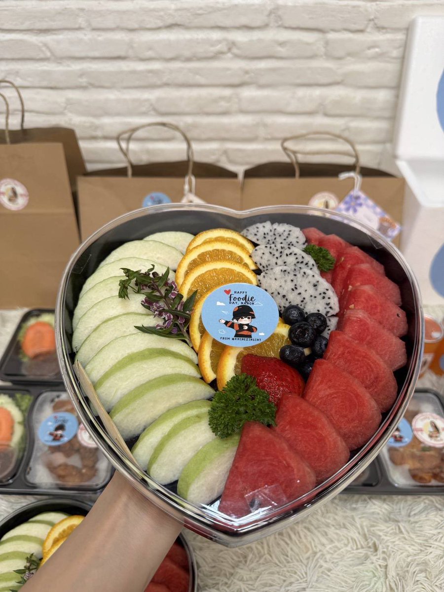 (CLOSE) NNN Food and Gift Support tweet media