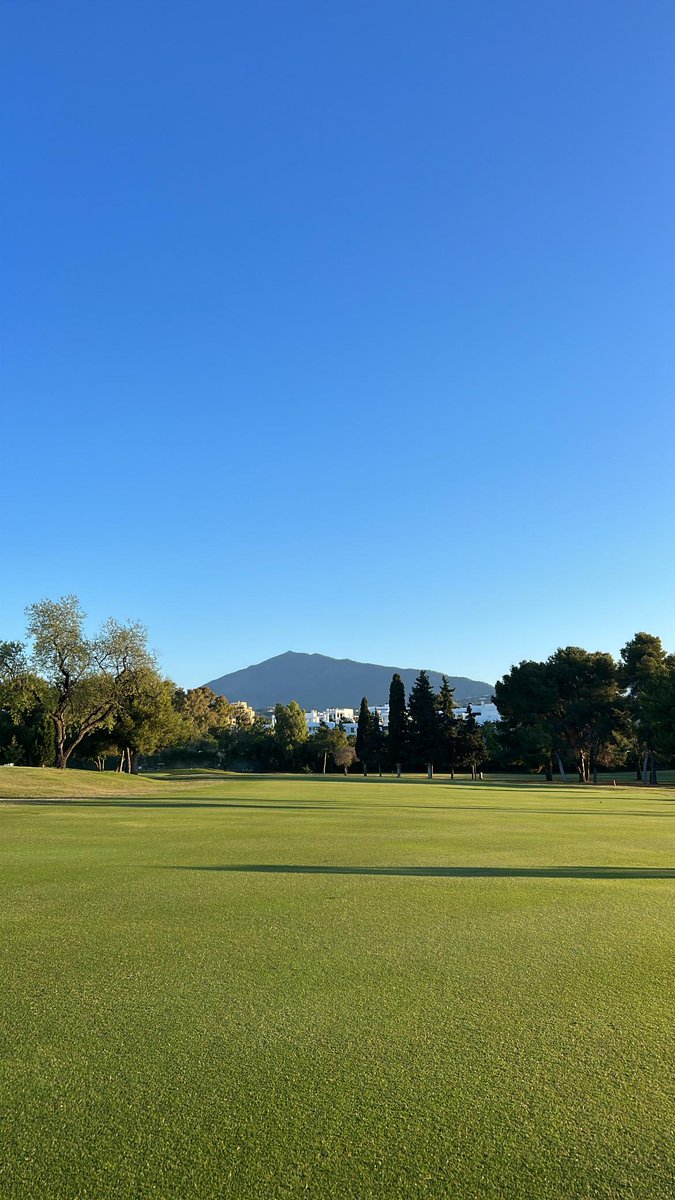 🇪🇸 Hay campos que te retan, y otros que te inspiran. Atalaya hace las dos cosas.📲Reserva online y disfruta descuentos especiales.

🇬🇧 Some courses challenge you, others inspire you. Atalaya does both.📲Book online and enjoy discounted rates.

#ChallengeAccepted #GolfInspiration