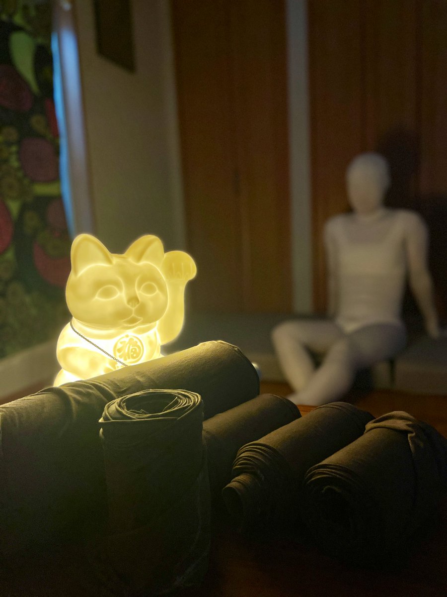 これから伸縮布デモプレイします🧵