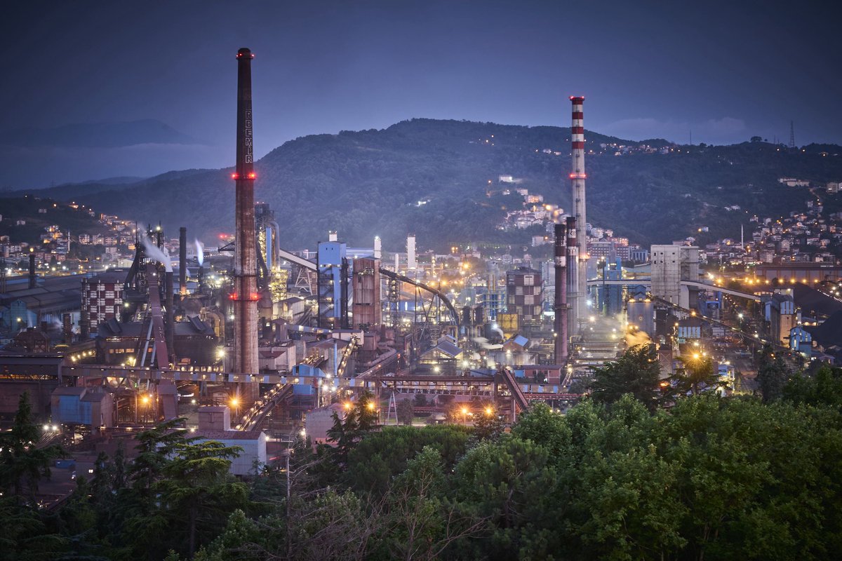 Türkiye’nin küresel çelik gücü Erdemir 60 yaşında
 
Üretimi, yatırımı, ihracatı ve yarattığı istihdam ile Türkiye’nin ve bölgesinin ekonomik-sosyal kalkınmasına destek olan Erdemir, 60’ıncı yılında sürdürülebilirlik ve inovasyonu merkeze alan yatırımlarına devam ediyor.