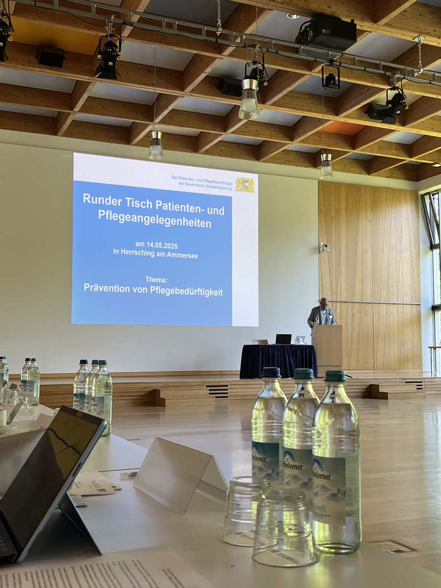 vdek-LV Bayern (@vdek_by) on Twitter photo 👏Starkes Signal für mehr #Prävention von #Pflegebedürftigkeit! Gestern tagte der Rd. Tisch Patienten- und Pflegeangelegenheiten unter Leitung von Thomas Zöller MdL (<a href="/fw_bayern/">FREIE WÄHLER Bayern</a>). Jetzt heißt es: Kräfte bündeln, Potenziale nutzen und Prävention ganzheitlich denken. #Ersatzkassen 👏Starkes Signal für mehr #Prävention von #Pflegebedürftigkeit! Gestern tagte der Rd. Tisch Patienten- und Pflegeangelegenheiten unter Leitung von Thomas Zöller MdL (<a href="/fw_bayern/">FREIE WÄHLER Bayern</a>). Jetzt heißt es: Kräfte bündeln, Potenziale nutzen und Prävention ganzheitlich denken. #Ersatzkassen