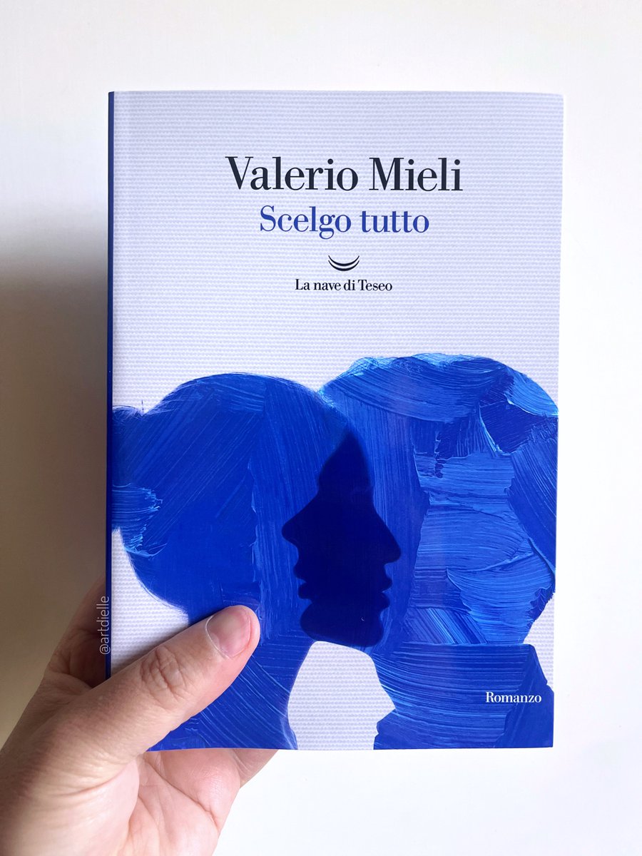 È in libreria "Scelgo tutto" di Valerio Mieli. Un romanzo emozionante che esplora le infinite possibilità della vita attraverso le scelte di Cosimo, un giovane alle prese con il futuro. Due vite parallele, due mondi opposti: l’avventura e la libertà da un lato, l’amore e la