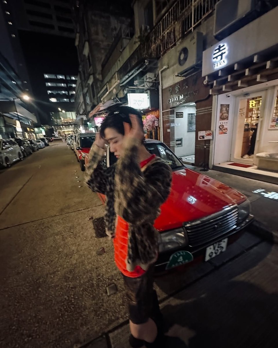 ppkritj's tweet photo. 𓂃 ࣪ ִֶָ☾.  Walking  through  the  city’s  midnight  maze.  Lost  in  the  blur  of  neon  dreams  and  whispered  promises — only  the  night  knows  my  name.  ⊹ᯓ★ https://t.co/0htJLomAx2