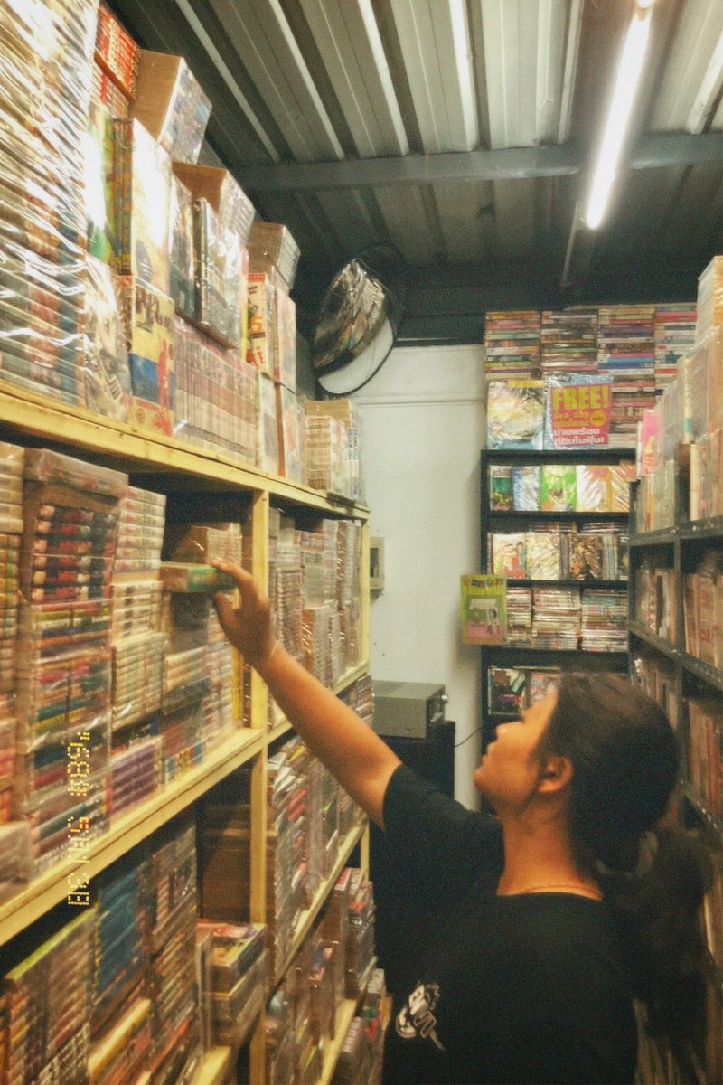 pptyyok's tweet photo. ร้านนี้คือเริ่ดเว่อร์ หนังสือเยอะมากคุณน้าา
ใครตามหาหนังสือมือสองแนะนำเลอ
พิกัด :ตลาดเซฟวันโคราชคั้บบ📚 https://t.co/gBxw97oum8