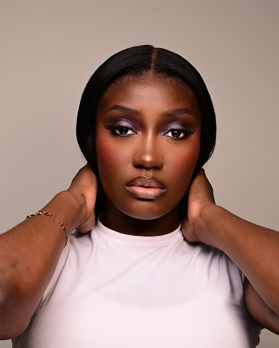 feyioloto's tweet photo. Smokey purples for the win 💜💨 @DanessaMyricks @patmcgrathreal https://t.co/VKhG35lvaG