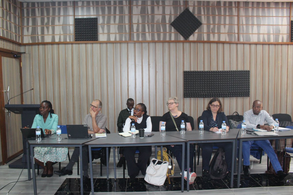 UCmhs's tweet image. UR-CMHS hosted a team of academics from different Universities based in Switzerland to discuss collaboration opportunities under the"Nutrition in City Ecosystem - NICE" Project. They presented their project activities and discussed possible partnerships. @Uni_Rwanda @mdkayihura