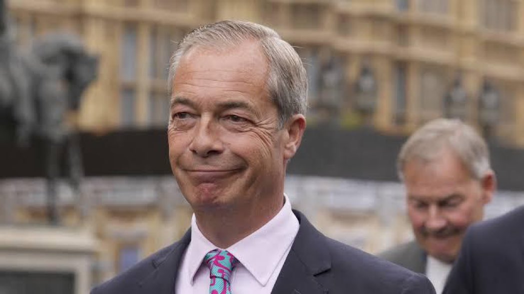 Since this smug cunt helped facilitate Brexit , immigration has quadrupled. Yep quadrupled. 
Funny he won’t talk about that.