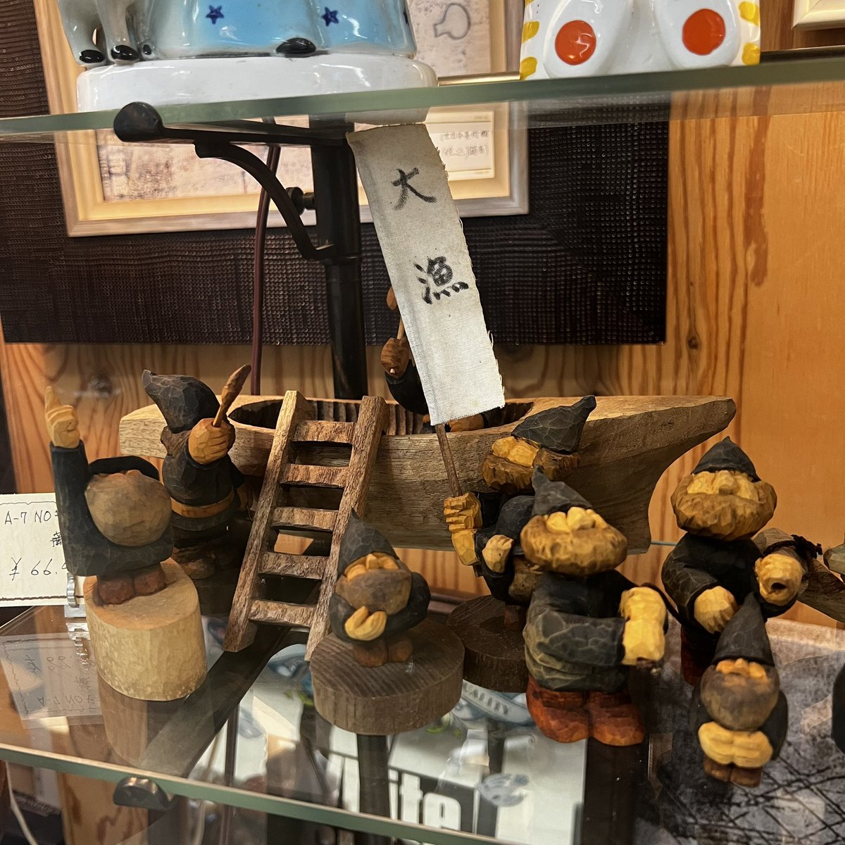 collectors_mall's tweet photo. ぴょんぴょん堂　に新商品が入荷しました！
オススメは天井から吊るすタイプのキャンドルホルダー。

#新商品
#ForSale
#通販やってます
#西洋骨董
#和骨董
#昭和レトロ
#アンティーク
#JapaneseRetro
#JapaneseAntiques
#Antiques https://t.co/0iTyHh6zEp