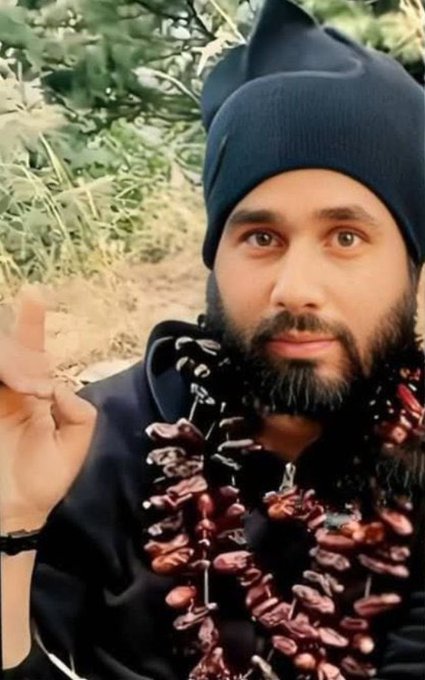 VikramjeetBJP's tweet image. मोदी जी को कुछ और कहना है 😂

पहलगाम के आतंकवादियों में से एक आसिफ शेख, जिसने 26 निर्दोष हिंदुओं का धर्म पूछकर उनकी हत्या कर दी थी, त्राल मुठभेड़ में उसे 72 हूरों के पास पहुंचा दिया है। #OperationSindhoor जारी है

#RaneSaluteModijiAndForces